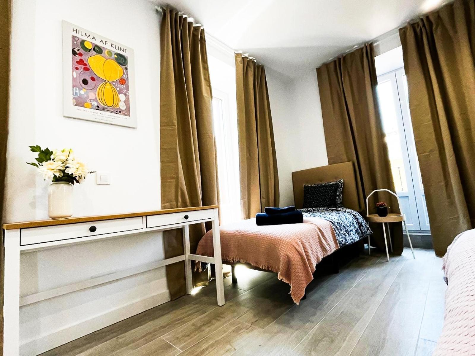 Centric Rooms In Мадрид Екстериор снимка