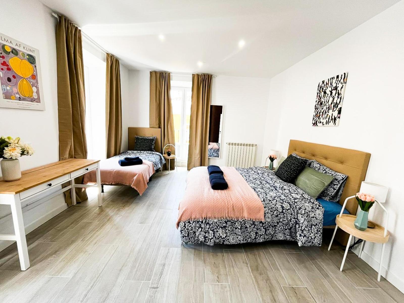 Centric Rooms In Мадрид Екстериор снимка
