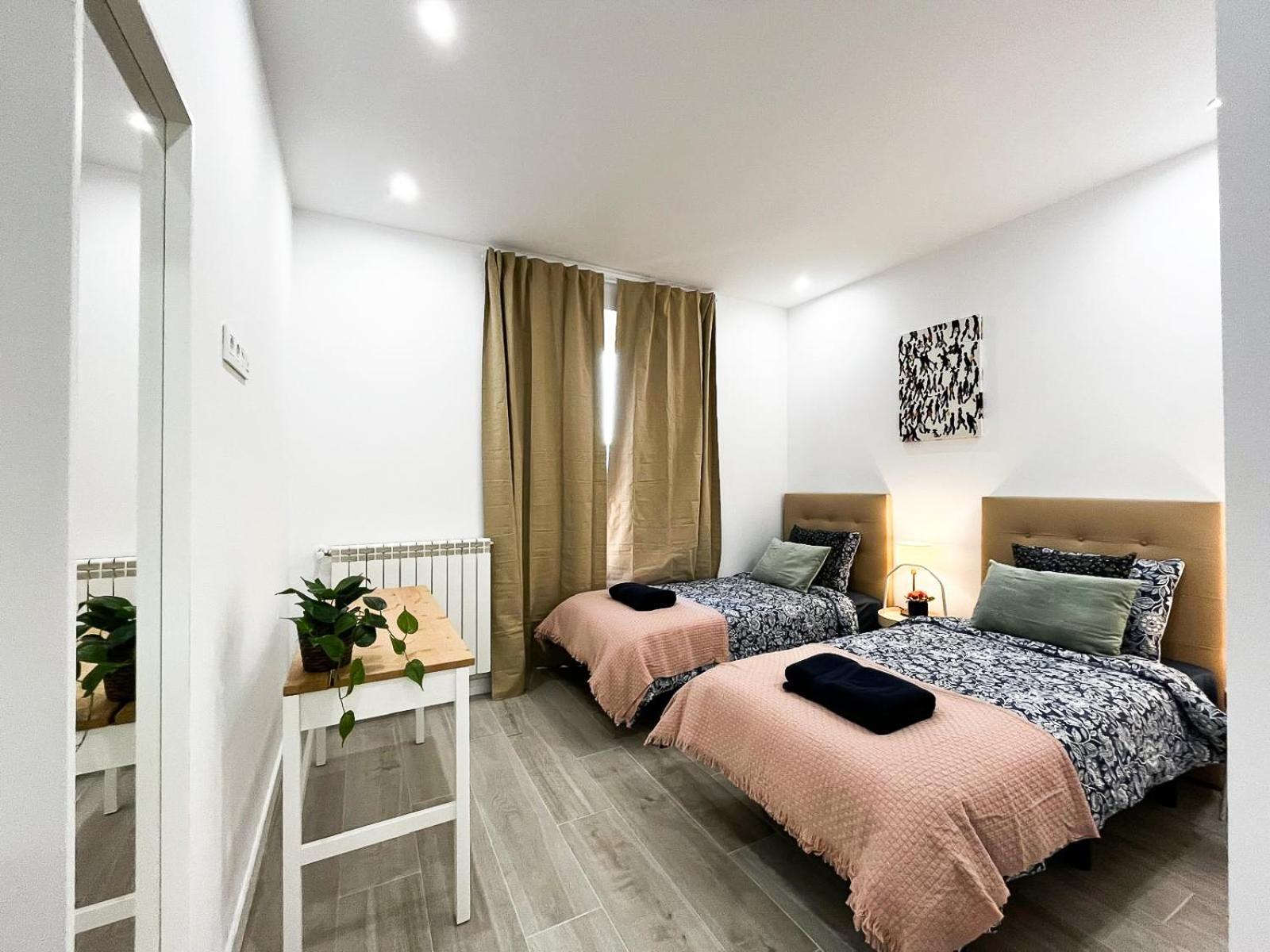Centric Rooms In Мадрид Екстериор снимка
