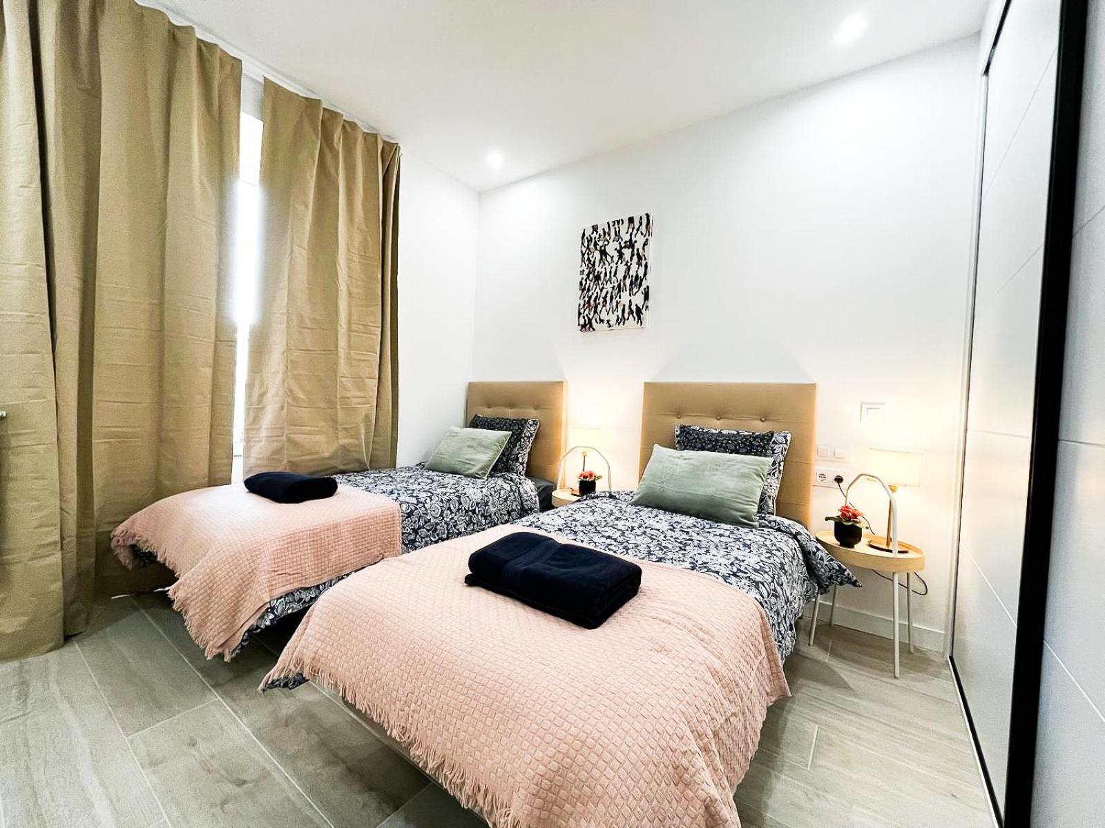 Centric Rooms In Мадрид Екстериор снимка